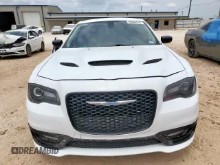 2019 Chrysler 300 Touring z VIN 2C3CCAAG7KH690628, wystawiony jako Copart lot #59369515 z przebiegiem 91 820 mil mil oraz Szkoda całkowita • Salvage title. Historia ofert i sprzedaży dostępna na DreamBid. Obrazek 5.