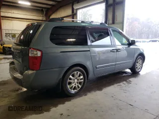 2007 Kia Sedona LX with VIN KNDMB233576162999, listed as a Copart auction lot 44761085 with 184,798 mi miles and Salvage Title. Bid and sale history available at carsss.com. Image 3.