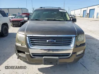 2008 Ford Explorer XLT z VIN 1FMEU63E78UB06868, wystawiony jako Copart lot #57760985 z przebiegiem 187 479 mil mil oraz Szkoda całkowita • Salvage title. Historia ofert i sprzedaży dostępna na DreamBid. Obrazek 5.