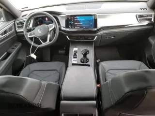 2024 Volkswagen Atlas SE with VIN 1V2LE2CA7RC210281, listed as a Copart auction lot 78423614 with 9,363 mi miles and Salvage title. Bid and sale history available at DreamBid. Image 8.