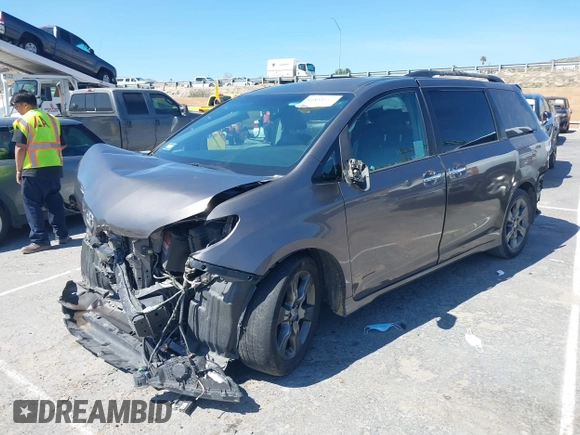 2016 Toyota Sienna SE с VIN 5TDXK3DC4GS708290, выставлен на аукционе IAAI как лот 41851812 с пробегом 136 544 миль миль и . История ставок и продаж доступна на DreamBid. Изображение 2.