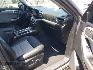 2022 Ford Explorer XLT z VIN 1FMSK8DHXNGB42738, wystawiony jako IAAI lot #42215614 z przebiegiem 39 164 mil mil oraz . Historia ofert i sprzedaży dostępna na DreamBid. Obrazek 5.