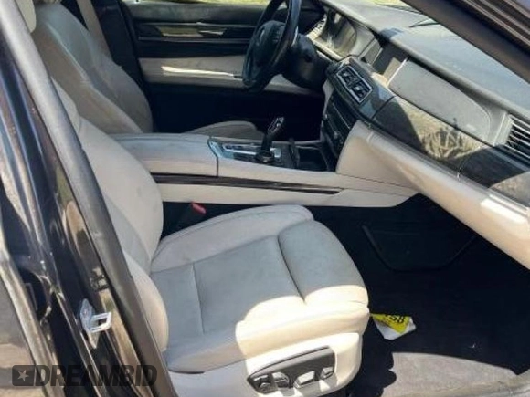 2014 BMW 7 Series ALPINA B7 with VIN WBAYE8C53ED136131, listed as a Copart auction lot 53513595 with 59,417 mi miles and Clean Title. Bid and sale history available at carsss.com. Image 5.
