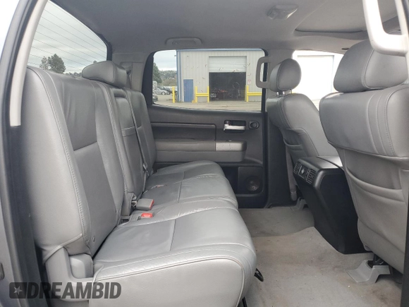 2008 Toyota Tundra Limited z VIN 5TFEV58158X047979, wystawiony jako Copart lot #46317935 z przebiegiem 180 267 mil mil oraz Szkoda całkowita • Salvage title. Historia ofert i sprzedaży dostępna na DreamBid. Obrazek 10.
