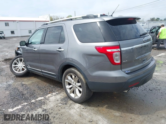2012 Ford Explorer XLT with VIN 1FMHK8D81CGA54426, listed as a IAAI auction lot 41931005 with 194,501 mi miles and . Bid and sale history available at DreamBid. Image 3.