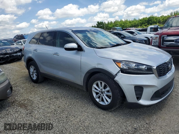 2020 Kia Sorento LX V6 with VIN 5XYPG4A5XLG629985, listed as a Copart auction lot 54002355 with 113,442 mi miles and Clean Title. Bid and sale history available at carsss.com. Image 4.