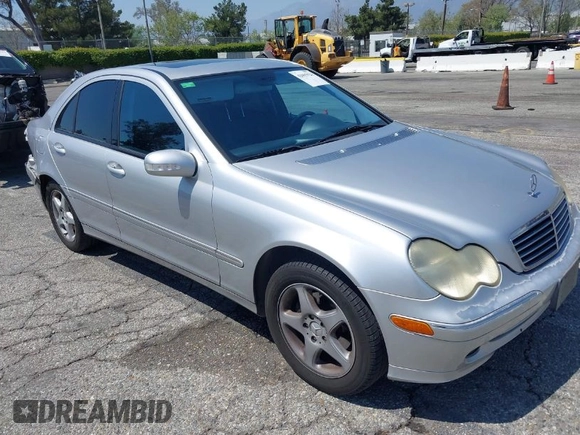 2001 Mercedes-Benz C 230/260/280/320 with VIN WDBRF61J41F104908, listed as a IAAI auction lot 42003924 with Not Provided miles and . Bid and sale history available at DreamBid. Image 1.