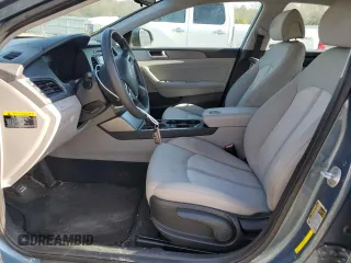 2016 Hyundai Sonata Hybrid SE with VIN KMHE24L18GA041827, listed as a Copart auction lot 41800423 with 62,450 mi miles. Bid and sale history available at carsss.com. Image 7.