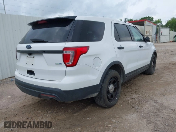 2016 Ford Police Interceptor Utility z VIN 1FM5K8AR5GGC67532, wystawiony jako IAAI lot #42183690 z przebiegiem 116 244 mil mil oraz . Historia ofert i sprzedaży dostępna na DreamBid. Obrazek 4.