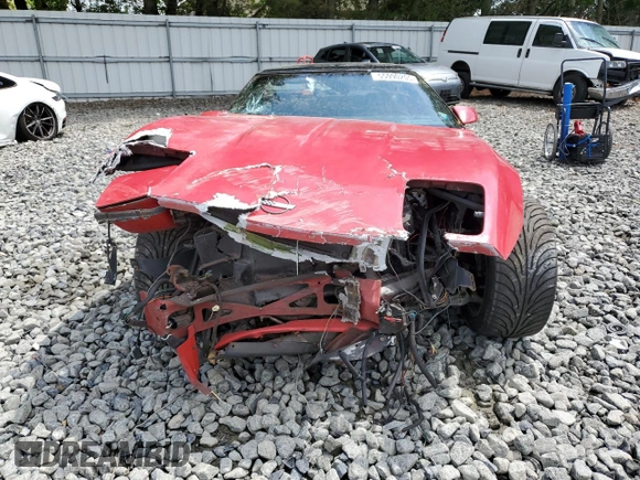 1988 Chevrolet Corvette z VIN 1G1YY2186J5112195, wystawiony jako Copart lot #55990205 z przebiegiem Nie podano mil oraz Szkoda całkowita • Salvage title. Historia ofert i sprzedaży dostępna na DreamBid. Obrazek 5.