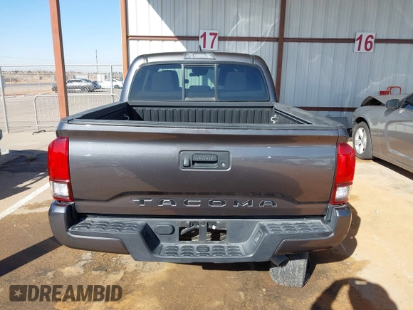 2021 Toyota Tacoma SR z VIN 5TFAX5GN0MX193133, wystawiony jako IAAI lot #41758415 z przebiegiem 25 827 mil mil oraz . Historia ofert i sprzedaży dostępna na DreamBid. Obrazek 16.