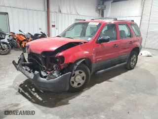 2001 Ford Escape XLS with VIN 1FMYU01181KD99269, listed as a Copart auction lot 88463335 with 217,537 mi miles and Salvage Title. Bid and sale history available at carsss.com. Image 1.