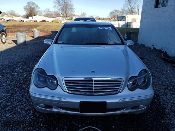 2002 Mercedes-Benz C 230/260/280/320 with VIN WDBRF61J92F200907, listed as a Copart auction lot 85004194 with 80,953 mi miles and Salvage Title. Bid and sale history available at DreamBid. Image 5.