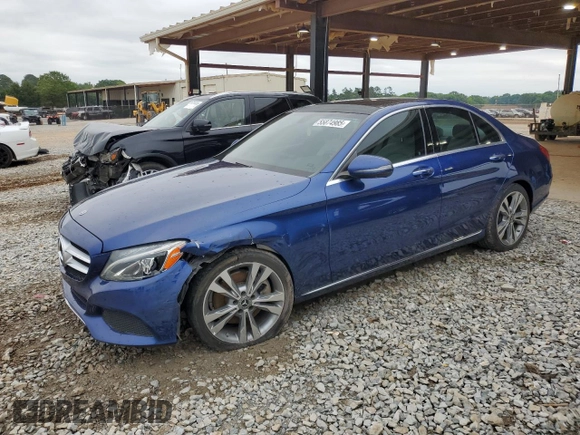 2018 Mercedes-Benz C 300 z VIN 55SWF4JB6JU240347, wystawiony jako Copart lot #55874985 z przebiegiem 101 697 mil mil oraz Szkoda całkowita • Salvage title. Historia ofert i sprzedaży dostępna na DreamBid. Obrazek 1.