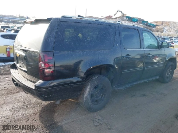 2014 Chevrolet Suburban LT with VIN 1GNSKJE70ER188902, listed as a IAAI auction lot 41208462 with 123,278 mi miles. Bid and sale history available at carsss.com. Image 4.