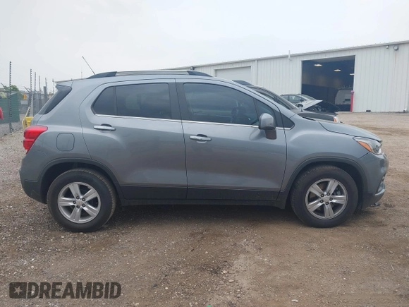 2020 Chevrolet Trax LT with VIN 3GNCJLSB9LL302685, listed as a IAAI auction lot 42497808 with 38,089 mi miles and . Bid and sale history available at DreamBid. Image 13.