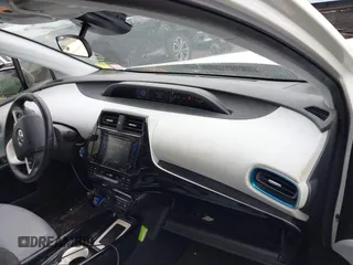 2018 Toyota Prius Two with VIN JTDKARFU8J3059124, listed as a IAAI auction lot 41709364 with 79,982 mi miles. Bid and sale history available at carsss.com. Image 5.
