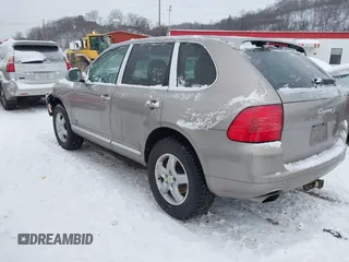 2005 Porsche Cayenne S with VIN WP1AB29P95LA64116, listed as a IAAI auction lot 41258550 with 162,712 mi miles. Bid and sale history available at carsss.com. Image 3.