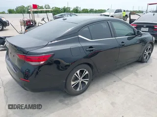 2020 Nissan Sentra SV z VIN 3N1AB8CV5LY271394, wystawiony jako IAAI lot #42319810 z przebiegiem 109 316 mil mil oraz . Historia ofert i sprzedaży dostępna na DreamBid. Obrazek 4.