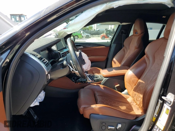 2022 BMW X4 M z VIN 5YM23EC02N9K93385, wystawiony jako Copart lot #53954854 z przebiegiem 17 189 mil mil oraz . Historia ofert i sprzedaży dostępna na DreamBid. Obrazek 7.