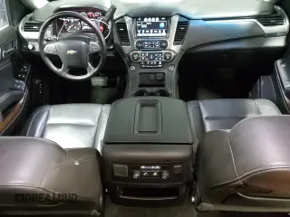 2018 Chevrolet Suburban LT z VIN 1GNSKHKC3JR228393, wystawiony jako Copart lot #56723575 z przebiegiem 149 932 mil mil oraz Czysty tytuł • Clean title. Historia ofert i sprzedaży dostępna na DreamBid. Obrazek 8.