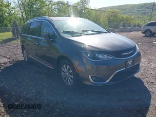 2018 Chrysler Pacifica Touring L with VIN 2C4RC1BG1JR112084, listed as a IAAI auction lot 42206441 with 163,952 mi miles and . Bid and sale history available at DreamBid. Image 1.
