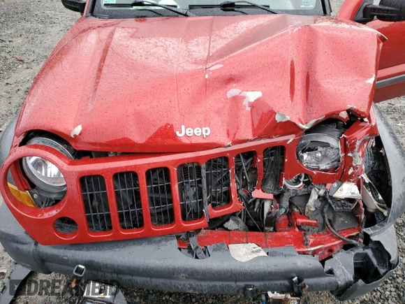 2006 Jeep Liberty Sport with VIN 1J4GL48596W270924, listed as a Copart auction lot 85902874 with 84,825 mi miles and Salvage Title. Bid and sale history available at carsss.com. Image 14.