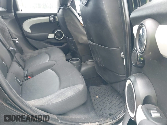2015 MINI Hardtop 4 Door with VIN WMWXS5C58FT833420, listed as a IAAI auction lot 42560244 with 115,446 mi miles and . Bid and sale history available at DreamBid. Image 8.