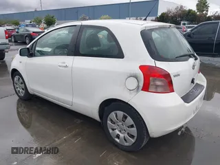 2008 Toyota Yaris with VIN JTDJT923485192870, listed as a IAAI auction lot 41939081 with 218,082 mi miles. Bid and sale history available at carsss.com. Image 3.