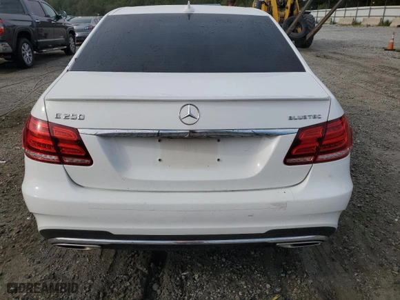 2015 Mercedes-Benz E-Class E 250 BlueTEC Luxury with VIN WDDHF0EB5FB118303, listed as a Copart auction lot 69660694 with 0 mi miles and Salvage Title. Bid and sale history available at carsss.com. Image 6.