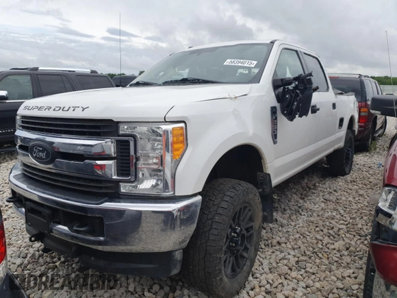 2017 Ford F-250 Lariat z VIN 1FT7W2B65HED68909, wystawiony jako Copart lot #58394015 z przebiegiem 205 452 mil mil oraz Czysty tytuł • Clean title. Historia ofert i sprzedaży dostępna na DreamBid. Obrazek 1.