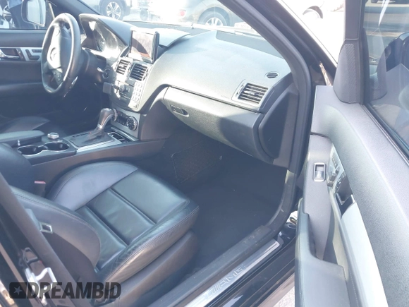 2009 Mercedes-Benz C 63 AMG with VIN WDDGF77X39F231287, listed as a IAAI auction lot 41556195 with 173,471 mi miles and . Bid and sale history available at DreamBid. Image 5.