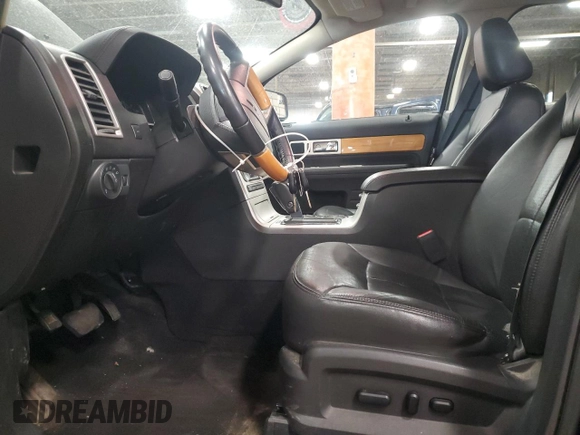 2010 Lincoln MKX with VIN 2LMDJ8JC3ABJ29274, listed as a Copart auction lot 54970445 with 152,737 mi miles and Clean Title. Bid and sale history available at carsss.com. Image 7.