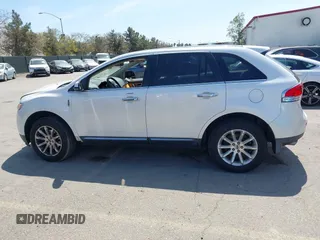 2012 Lincoln MKX with VIN 2LMDJ8JK4CBL09714, listed as a IAAI auction lot 41902666 with 105,937 mi miles and . Bid and sale history available at DreamBid. Image 14.