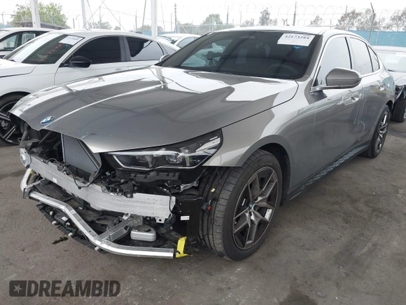 2024 BMW i5 eDrive40 with VIN WBY33FK06RCR97424, listed as a IAAI auction lot 42173284 with 18,645 mi miles and . Bid and sale history available at DreamBid. Image 18.