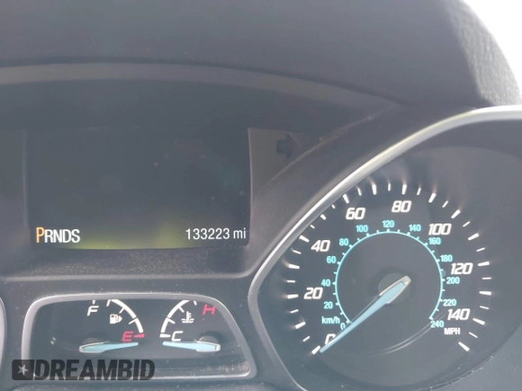 2016 Ford Escape SE z VIN 1FMCU9GX1GUC59233, wystawiony jako IAAI lot #41958573 z przebiegiem 133 223 mil mil oraz . Historia ofert i sprzedaży dostępna na DreamBid. Obrazek 16.