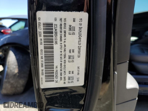 2005 Chrysler 300 with VIN 2C3JA43R95H161005, listed as a Copart auction lot 60951874 with 147,903 mi miles and Salvage Title. Bid and sale history available at carsss.com. Image 12.