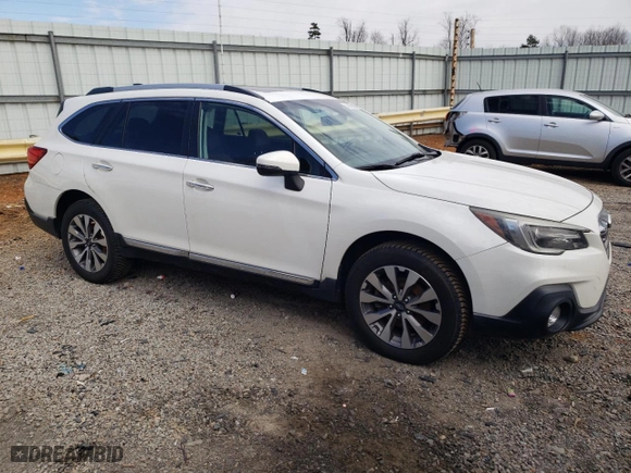 2018 Subaru Outback Touring with VIN 4S4BSATC5J3313328, listed as a Copart auction lot 45905605 with 113,418 mi miles and Salvage Title. Bid and sale history available at carsss.com. Image 4.