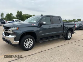 2019 Chevrolet Silverado 1500 LT with VIN 3GCUYDED2KG258404, listed as a Copart auction lot 54062065 with 134,667 mi miles and Clean Title. Bid and sale history available at DreamBid. Image 2.