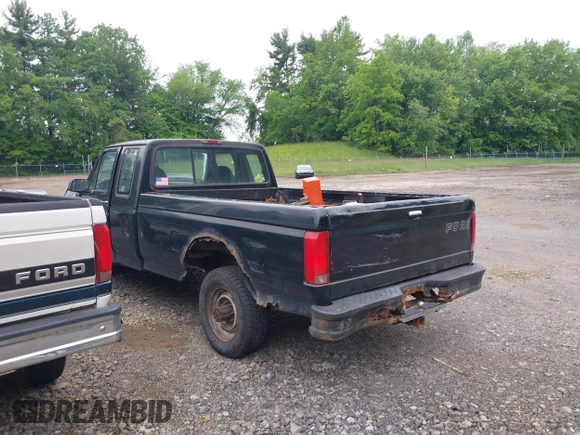 1997 Ford F-250 with VIN 1FTHX25H5VEC68464, listed as a IAAI auction lot 42365298 with 137,859 mi miles and . Bid and sale history available at DreamBid. Image 3.