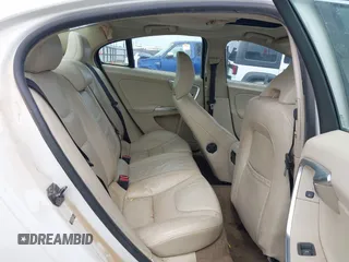 2012 Volvo S60 T5 z VIN YV1622FS5C2026329, wystawiony jako IAAI lot #42207916 z przebiegiem 261 889 mil mil oraz . Historia ofert i sprzedaży dostępna na DreamBid. Obrazek 8.