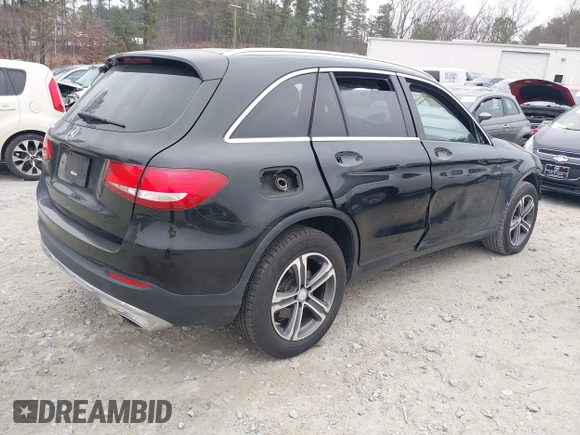 2016 Mercedes-Benz GLC with VIN WDC0G4JB6GF089397, listed as a IAAI auction lot 41505988 with 182,447 mi miles. Bid and sale history available at carsss.com. Image 4.