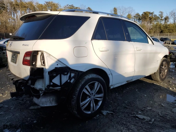2015 Mercedes-Benz M-Class ML 350 with VIN 4JGDA5HB1FA483532, listed as a Copart auction lot 43395225 with 96,440 mi miles and Salvage Title. Bid and sale history available at carsss.com. Image 3.