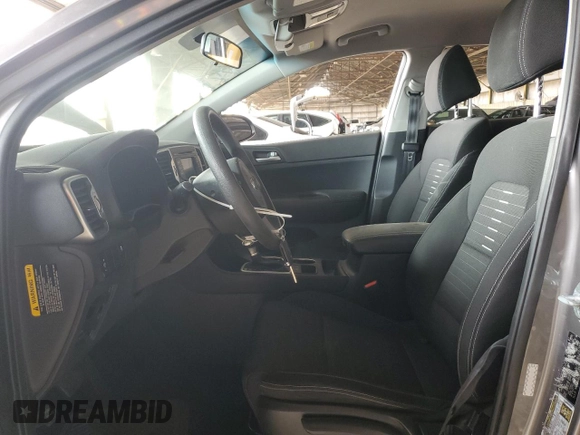 2018 Kia Sportage LX with VIN KNDPM3ACXJ7339726, listed as a Copart auction lot 53061415 with 39,000 mi miles and Salvage Title. Bid and sale history available at carsss.com. Image 7.