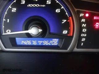 2010 Honda Civic Sdn LX with VIN 19XFA1F55AE071252, listed as a IAAI auction lot 39065549 with 142,676 mi miles. Bid and sale history available at carsss.com. Image 7.