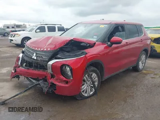 2023 Mitsubishi Outlander ES z VIN JA4J3TA87PZ027620, wystawiony jako IAAI lot #41900551 z przebiegiem 46 477 mil mil oraz . Historia ofert i sprzedaży dostępna na DreamBid. Obrazek 2.