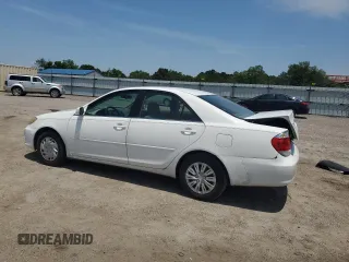 2005 Toyota Camry STD z VIN 4T1BE32K45U024498, wystawiony jako Copart lot #57498975 z przebiegiem 212 549 mil mil oraz Szkoda całkowita • Salvage title. Historia ofert i sprzedaży dostępna na DreamBid. Obrazek 2.