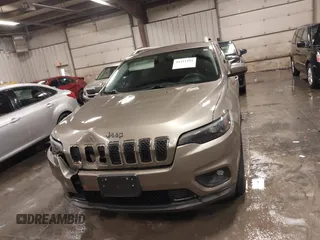 2019 Jeep Cherokee Latitude with VIN 1C4PJMCX3KD356109, listed as a IAAI auction lot 41211181 with 84,072 mi miles. Bid and sale history available at carsss.com. Image 12.