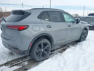 2022 Buick Envision Essence with VIN LRBFZPR43ND081511, listed as a IAAI auction lot 41574279 with 35,490 mi miles. Bid and sale history available at carsss.com. Image 4.