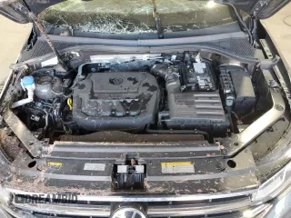 2024 Volkswagen Tiguan SEL R-Line z VIN 3VV4B7AX0RM012032, wystawiony jako Copart lot #54157225 z przebiegiem Nie podano mil oraz Szkoda całkowita • Salvage title. Historia ofert i sprzedaży dostępna na DreamBid. Obrazek 12.